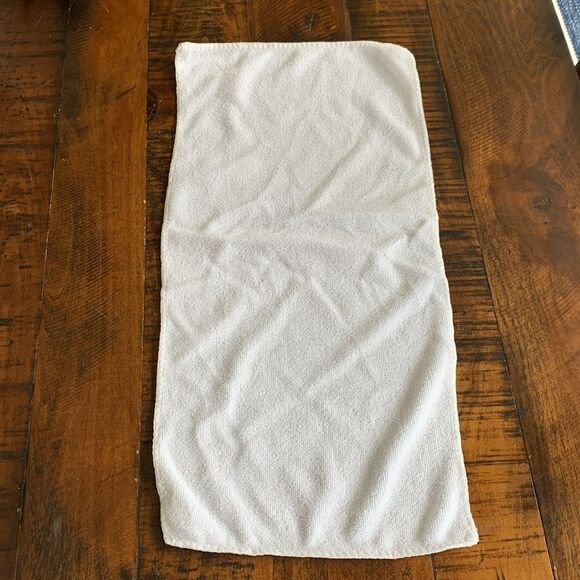 Other - 5 Camping Travel Workout Sport Towels Soft White Hand Face Guest Towel Set NEW